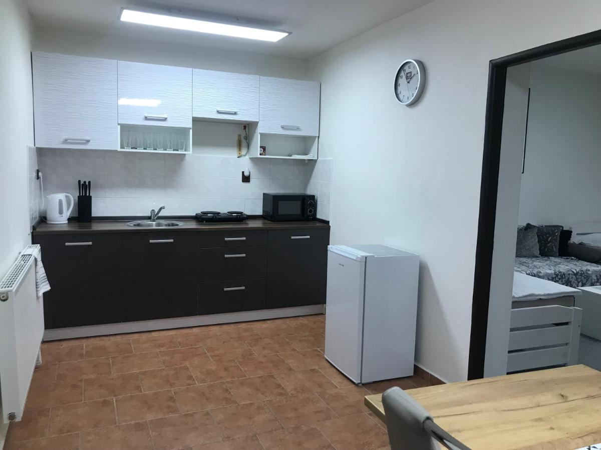 Cyklo-Moto Apartman Lomnice nad Lužnicí Екстериор снимка